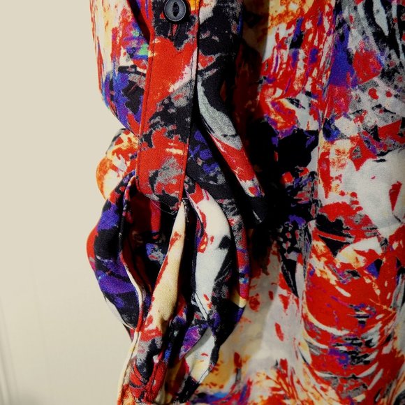 Multi-Color Abstract/Flowery Long-Sleeve Button-Up - Picture 5 of 6